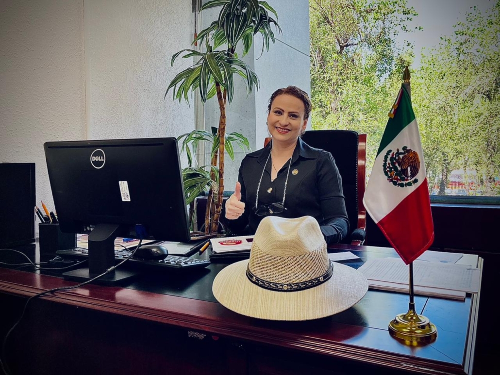 Lupita Arias_oficiona 2